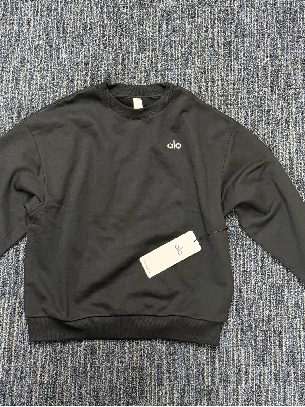 ALO Yoga Men's Black Crewneck Pullover Sweatshirt